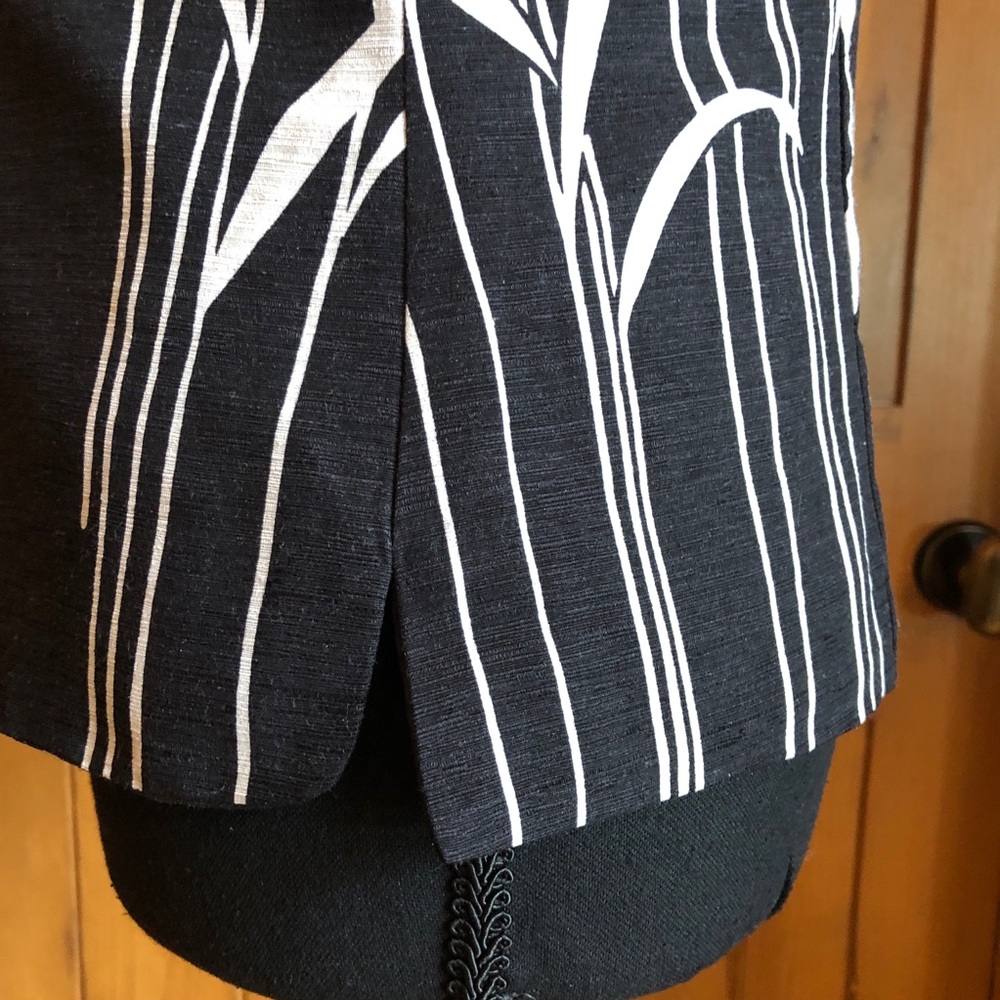 Silk SAINT TROPEZ WEST Lined Sleeveless Blouse Black Eggshell (S) - Picture 10 of 14